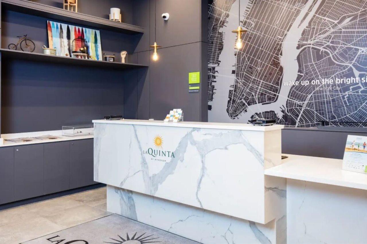 La Quinta By Wyndham Time Square South Hotel Ню Йорк Екстериор снимка